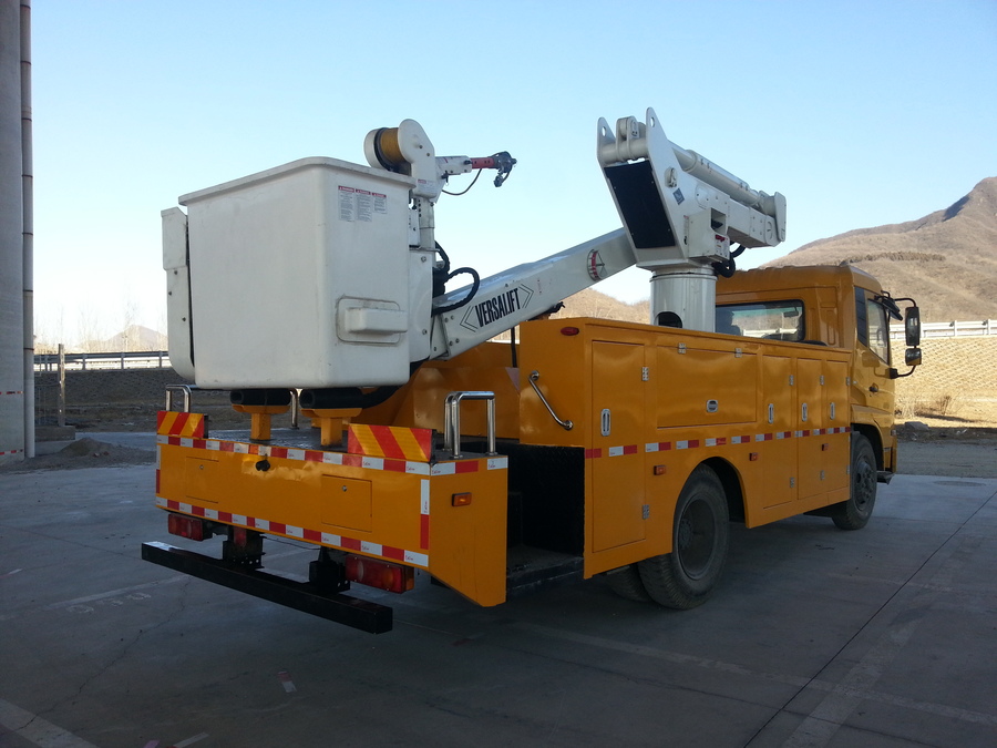 青岛高空带电作业车|青岛履带式高空作业车|青岛液压